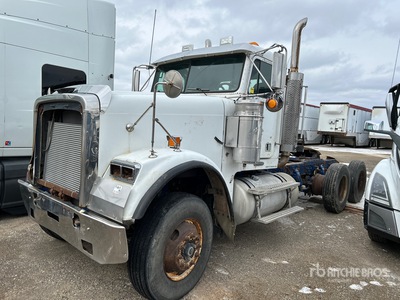2004 Freightiner FLD 120 6x4 T/A Day Cab Truck Tractor (Inoperable)