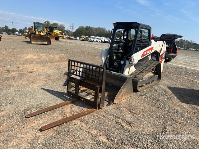 2022 Bobcat T62 Compact Track Loader