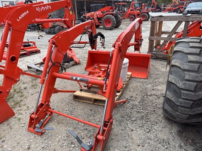 Kubota LA526 Front Loader Attachment