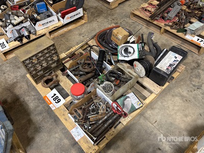 Quantity of Assorted Hitch Pins