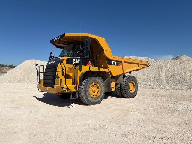2011 Cat 770 Haul Truck
