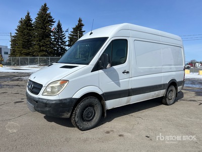 2010 Mercedes-Benz Sprinter 2500 バン