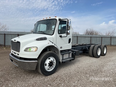 2018 Freightliner M2 106 6x4 Cabina y chasis
