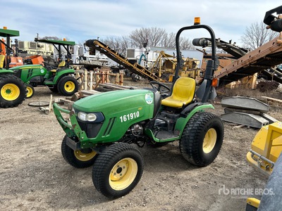 2012 John Deere 2520 4WD Trattore da giardinaggio