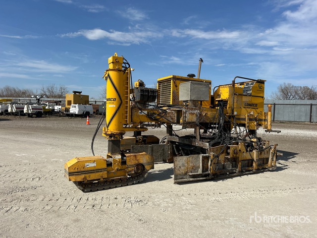 1998 Gomaco GT6300 Slip Form Paver