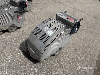 2018 Husqvarna 2500 Soff Cut ملحق منشار خلفي