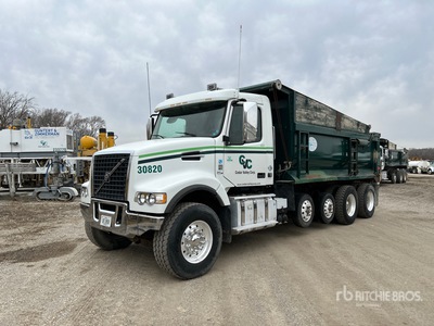 2016 Volvo VHD 4-Achs Kipper-Lkw