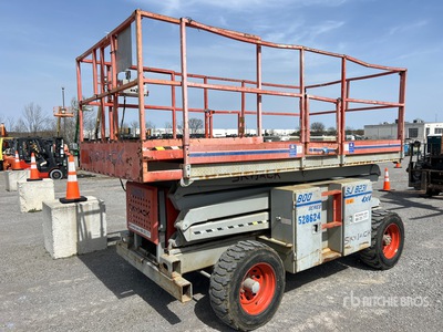 2004 Skyjack SJ8231 4x4 Dual Fuel Plateforme élévatrice à ciseaux