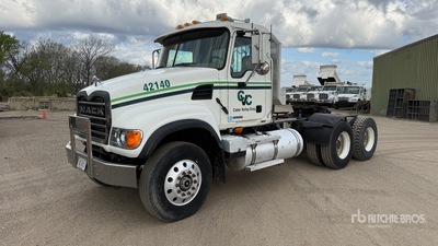 2007 Mack Granite CV713 6x4 Ciągnik siodłowy T/A z kabiną dzienną