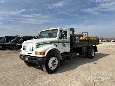 1995 International 4900 4x2 Flatbed Dump Truck