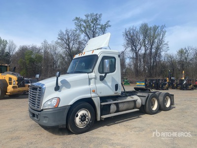 2012 Freightliner Cascadia 125 6x4 Cabeza Tractora Cabina Corta