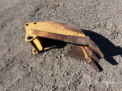 Cat 12 in 0.093 cyd Digging Backhoe Rear Bucket