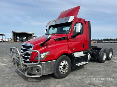 2020 Freightliner Cascadia 126 6x4 T/A Day Cab Truck Tractor