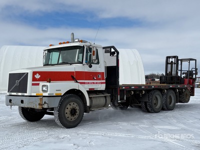 1999 Volvo WG 6x4 Pritsche-Lkw