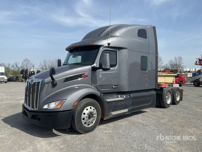 2022 Peterbilt 579 6x4 Cabeza Tractora Cabina Dormitorio
