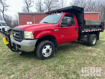 2005 Ford F-350 XL 4x4 Dump Truck