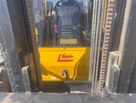 Chassis Lift with Carriage Rollers and Guides