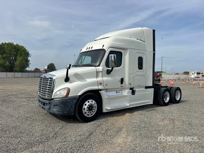 2016 Freightliner Cascadia 125 6x4 Tracteur Routier Couchette