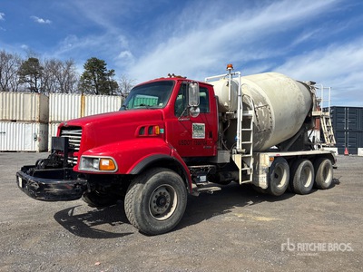2000 Sterling L9500 8x4 Mixer Truck