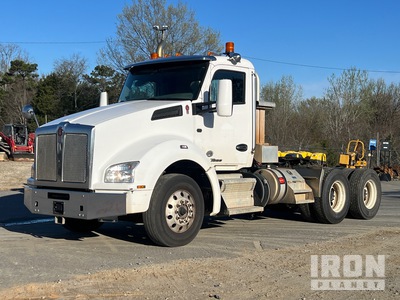 2019 Kenworth T880 6x4 T/A Day Cab Truck Tractor