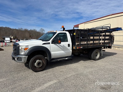 2013 Ford F-550 XL 4x2 Flatbed Truck