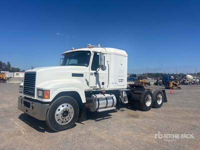 2008 Mack CHU613 6x4 Tracteur Routier Couchette