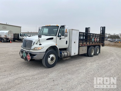 2016 International DuraStar 4400 6x4 6x4 Welding Truck