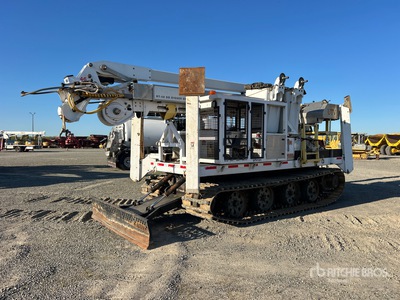 UTV Right Track TranzTrack Tracked Digger Derrick