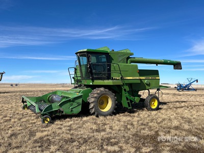 1985 John Deere 7720 Combine Harvester