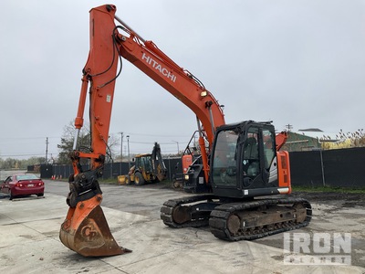 2017 Hitachi ZX135US-6 Escavatore cingolato