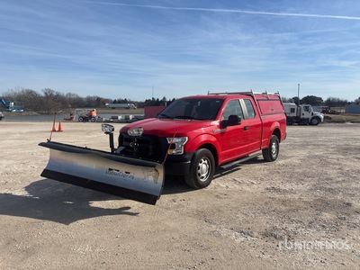2015 Ford F-150 XL 4x4 Extended Cab Snow Plow Truck