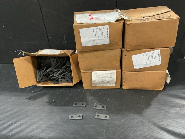 (1,292) AM General 12480943 Mounting Plates