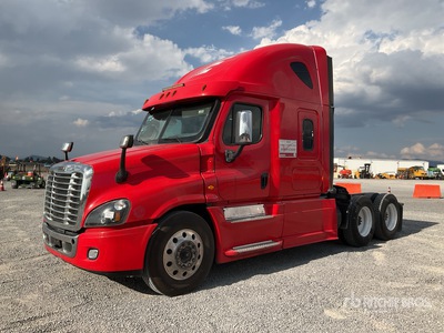 2016 Freightliner Cascadia 125 6x4 Tractocamion con Dormitorio / T/A Sleeper Truck Tractor