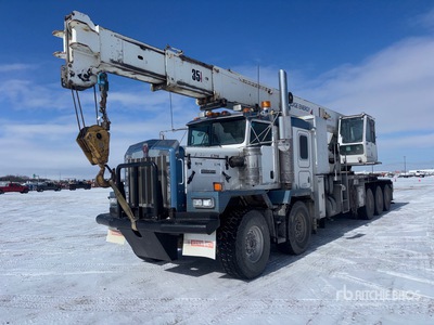 Weldco WHL40TC75 40 ton Straight Boom on 2007 Kenworth C500B 10x6 Twin-Steer Sleeper Boom Truck