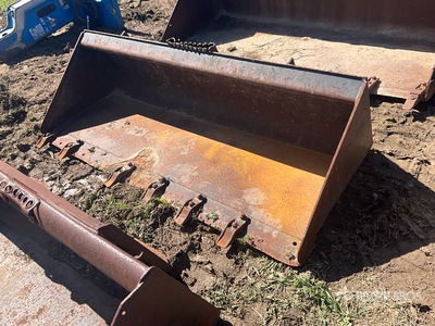 74 in Skid Steer Bucket