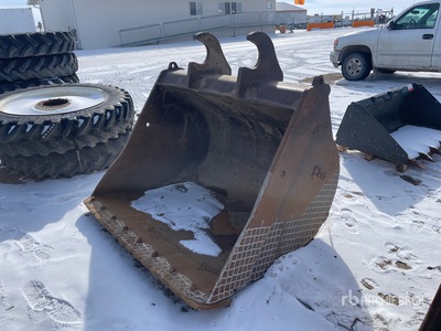 WBM 64 in Cleanup دلو حفارة - Fits John Deere 290G