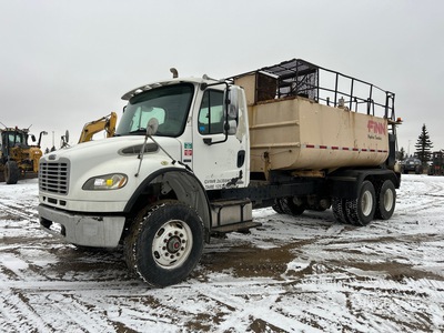 2006 Freightliner M2 106 Hydroseeder Truck