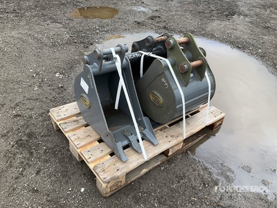 Quantity of (3) Strickland Benna per escavatore - Fits Hitachi ZX30 (Unused)