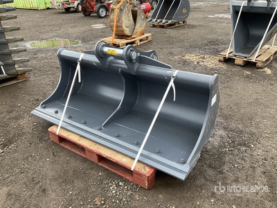 Strickland 72 in Ditch Benna per escavatore - Fits Hitachi ZX130 (Unused)