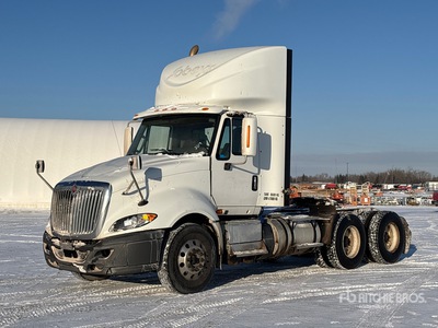 2017 International ProStar+ 122 6x4 Ciągnik siodłowy T/A z kabiną dzienną