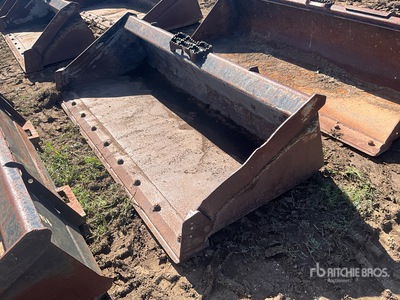 Kubota 80 in Skid Steer Bucket