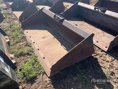 Kubota S6606 80 in Skid Steer Bucket