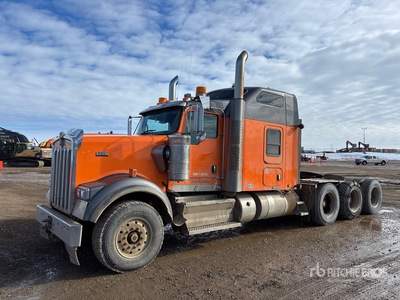 2015 Kenworth W900 8x6 Tri/A Sleeper Truck Tractor