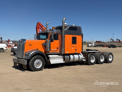 2015 Kenworth W900 8x6 Tri/A Sleeper Truck Tractor