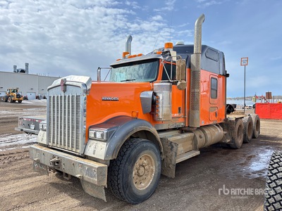 2015 Kenworth W900 8x6 Tri/A Sleeper Truck Tractor (Inoperable)