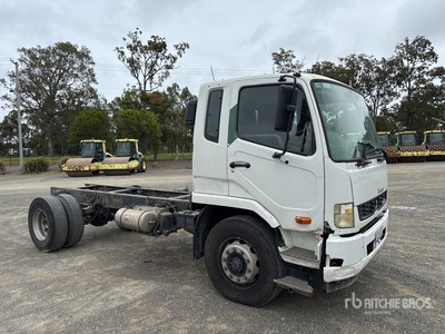 2015 Mitsubishi Fuso Fighter FM 600 4x2 Cab and Chassis