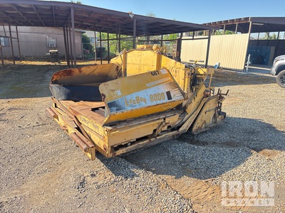 LeeBoy L8000T Asphalt Paver