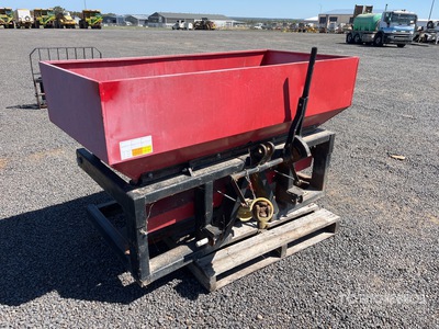3-Point Fertilizer Spreader