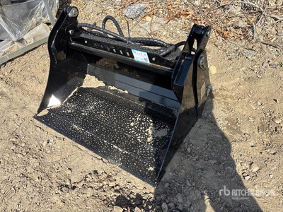 2026 GIYI GY-XKH39 Mini Skid Steer Bucket (Unused)