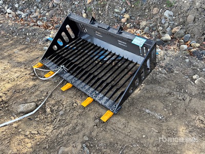 2026 GIYI GY-RB44 44 in Skeleton Mini Skid Steer Bucket (Unused)